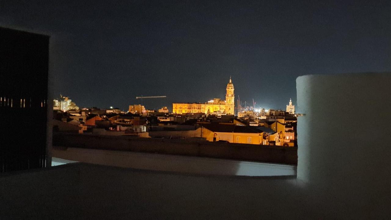 Penthouse With Solarium In The Center Of Malaga-atico Con Solarium En El Centro De Lejlighed *